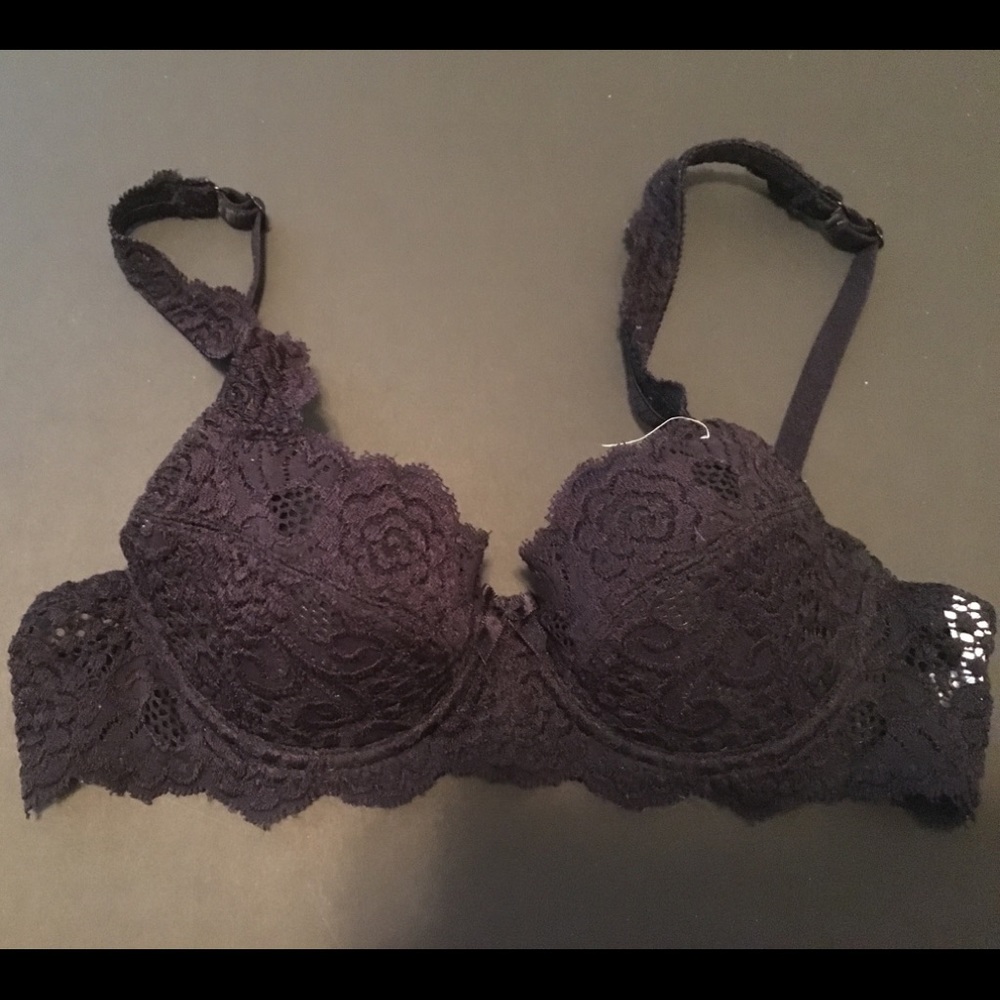 BLACK LACE BRA